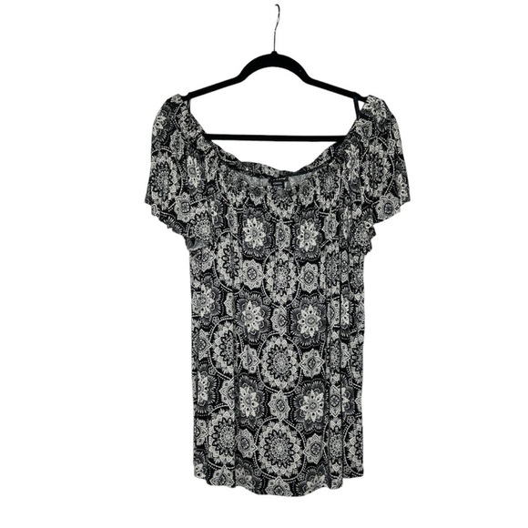 Torrid Medallion Print Off Shoulder Top Size 1X - Picture 5 of 8